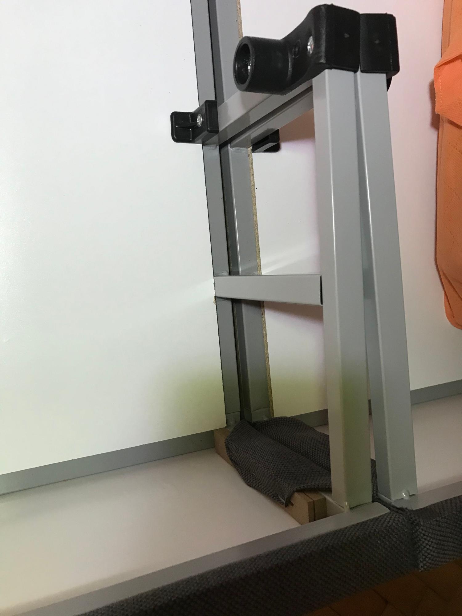 D 1102 Plastik Baza Ayagi 15 Cm Plastik Ayaklar