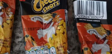 Cheetos Mini Shots İçinden Böceğimsi Ve Siyah Bir Şeyler Çıkması