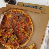 Domino's Pizza Kuru Pizza Gönderdi