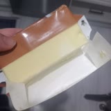 Sana Margarin Paketinden Ölü Sinek Çıktı
