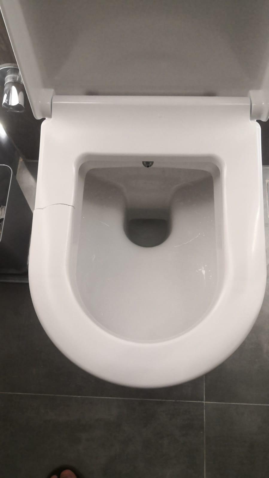 Çözüldü Vitra Tuvalet Kapağı Aynı Yerden İkinciye Kırıldı Değişimi