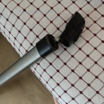 Philips Ev Aletleri 8000 Series Aqua Plus Şarjlı Dikey Süpürge Elimde Kırıldı