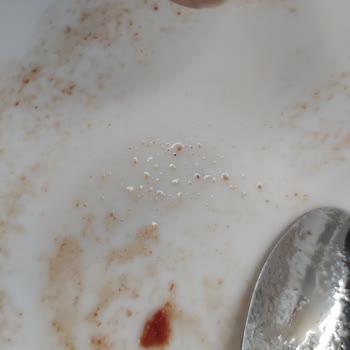 Öncü Salça İçinden Kum Ve Taş Çıktı.