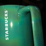 Starbucks Coffee  Kupa Bardakta Çatlaklar Oluştu!