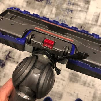 Dyson Garanti Süresi Devam Ettiği Halde Ücret Talep Ediyor