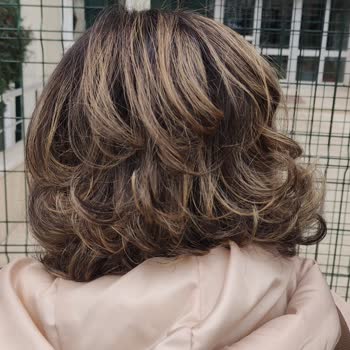 Lacivert Kuaför (Ataşehir) Mahvedilen Saçlar Ve Mutsuzluk