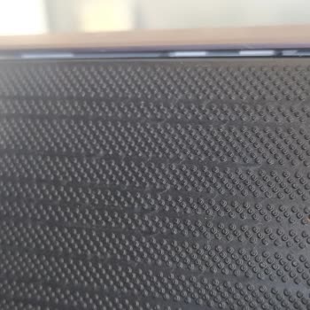 Samsung 65Q80B TV Frame Opening and Color Quality Issues
