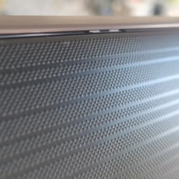 Samsung 65Q80B TV Frame Opening and Color Quality Issues