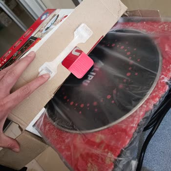 UPS Cargo has terrible service and delivery problems