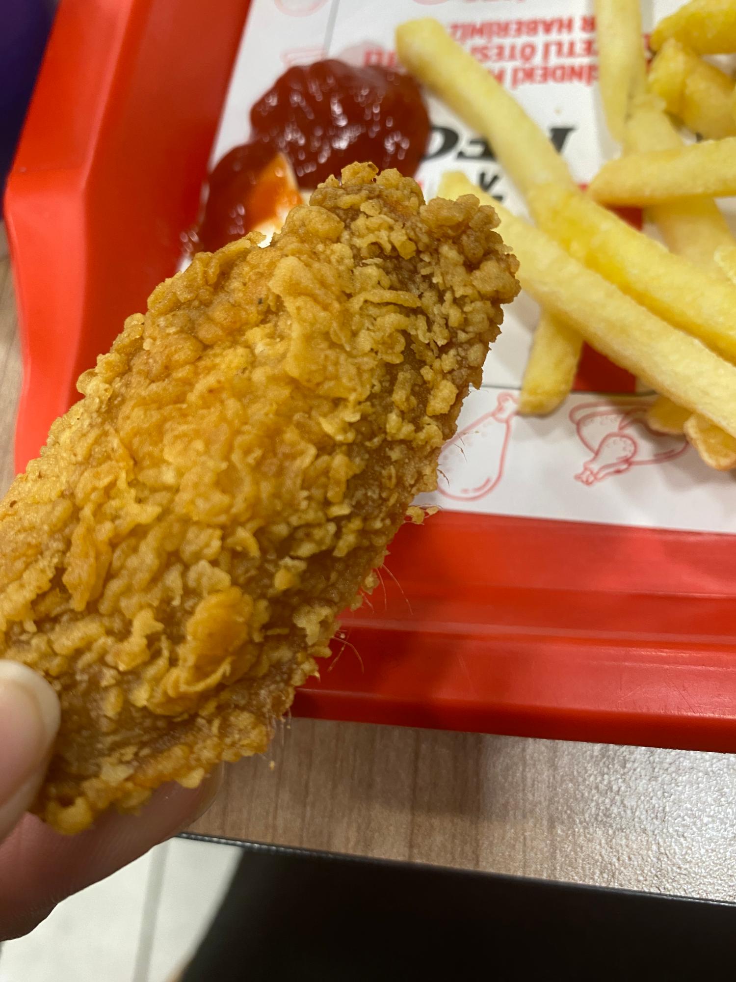 KFC Serves Chicken with Hair, Which Is Totally Unhygienic - Xolvie