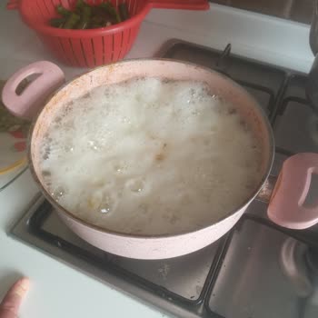 Tarım Kredi Kooperatif Market Anadolu Ayçiçek Yağı Kızartmada Köpürüyor