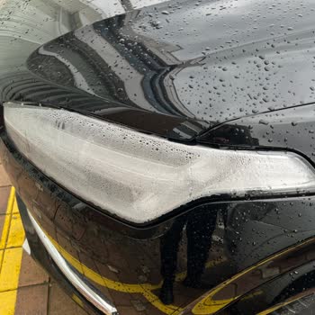 Volvo XC90'da Kronik Far Çatlaması Ve Servis Sorumsuzluğu