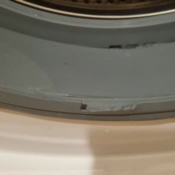 Vestel Çamaşır Makinesi Körük Lastiği Yırtıldı