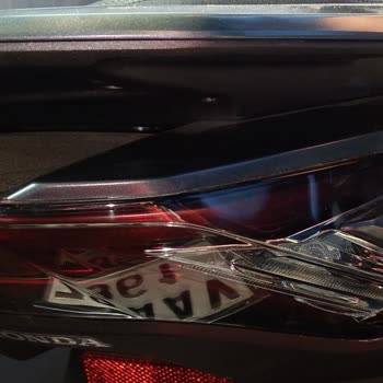 Broken Honda PCX Stop Lamp, You're Hurting My Wallet!