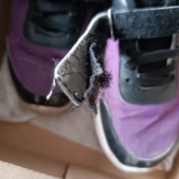 FLO Ayakkabı Mağazası Ürünün Arkasında Durmadı