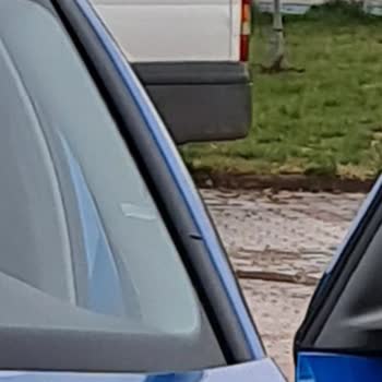 Skoda Kamiq 2020 Cam Çerçevesindeki Çıta Aşınması