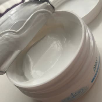 Arko Krem Kutusu Yarısı Boş