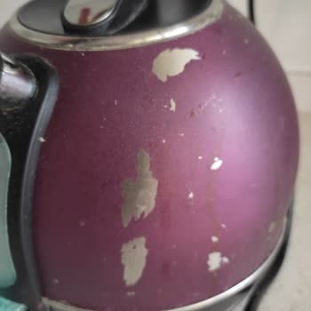 Fakir Goldie Kettle Boya Attı