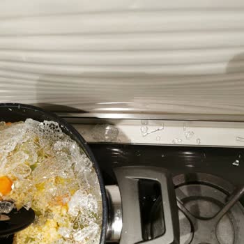 Karaca Züccaciye Tencere Kapağı Tuzla Buz Oldu!