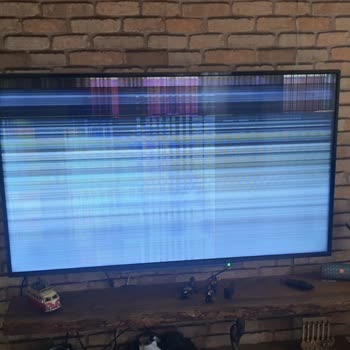 Toshiba TV Vestel Televizyonumun Anakartını Ücretini De Bana Ödeterek Değiştirtti