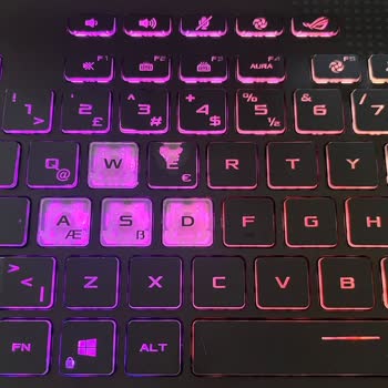 Asus Rog Strix G15'te Klavye Aşınması Oldu