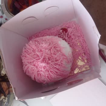 Hacı Sayid'den Sipariş Verdiğim İle Eve Gelen Pastanın Arasındaki Fark