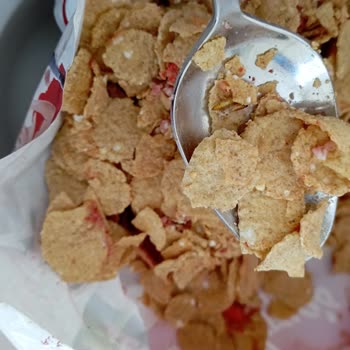 Kellogg's Paketinde Böcek Var