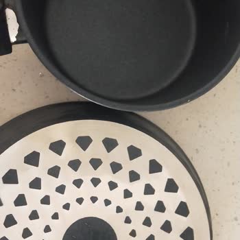 Çınar Çeyiz Tencere Kulplarında Soyulma