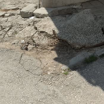 Osmangazi Belediyesi Moloz Ve Taşlar