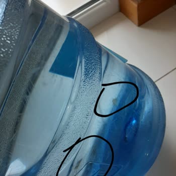 Florist Su Damacananın İçinde Parça Parça Pislikler Vardı!