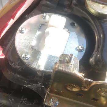 Motolux Ceo 110 Cc Benzin Pompası Çatlağı