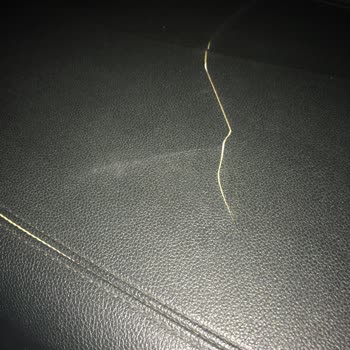 Kia Araçtaki Çatlak Ve Bodrum Acarlar Bayii İlgisizliği