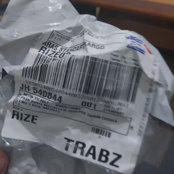 Balikmarketim.com Kullanılmış Pis Kirli İslak Mendil Ve Farklı Kişiye Ait Adres Çıkması