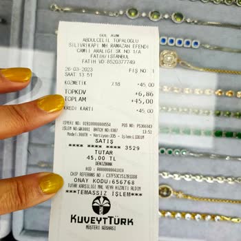 Gül AVM (Fatih) Kırılan Far Paleti