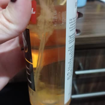 Eda Taşpınar Body Mist İçindeki Garip Şey