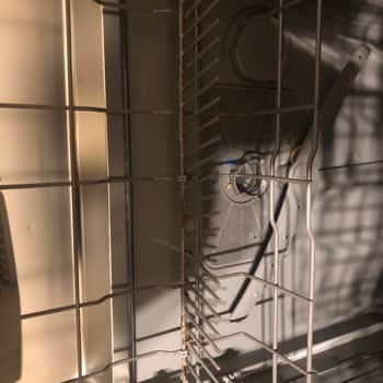 Bosch Sms30e02tr Kodlu Bulaşık Makinesi Paslanma Sorunu.