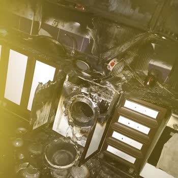 Profilo Profil Çamaşır Makinesi Evi Yaktı