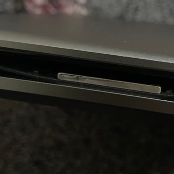 Monster Notebook Monster Huma Glitch Ekran