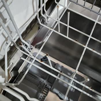 Arçelik 6242hit Bulaşık Makinesi Sepetlerinin Pas Sorunu