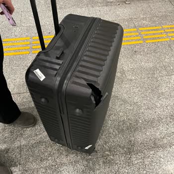 Çelebi Yer Hizmetleri Kırık Valize İşlem Yapmadı