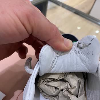 Desa Ayakkabıda Numara Farklılığı