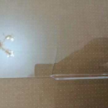 Coruian.com 'dan Aldığım TV Ekran Koruyucusu Kırık Çıktı