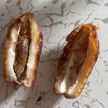 Çerez Gross (Merzifon) Aldığım Hurma Ve Kuru Yemiş Kurtlu Çıktı