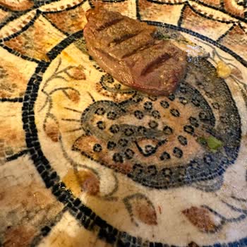 Etçi Umut'ta  1000 Lira Hesap Ödeyerek Aç Kalkmak