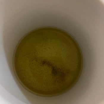 Black Bruin İçinde Kum Tanelerine Benzeyen Şeyler