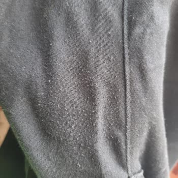 Mavi Pantolonlarda Ağ Kısmında Topaklanma Ve Defo