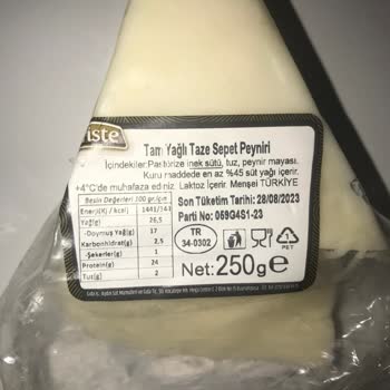 Ariste Peynir Peynir İçinde Çıkan Siyah Cisim