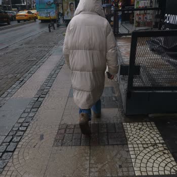 Zara Defolu Kaban, Çok Kalitesiz