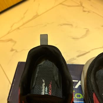 Skechers Alt Taban Yıpranması Ve Değişim Talebi