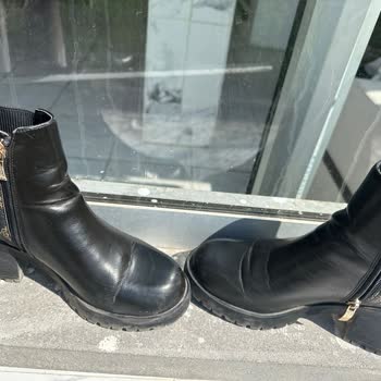 Boyner'den Aldığım Guess Marka Bot 1 Ayda Mahvoldu